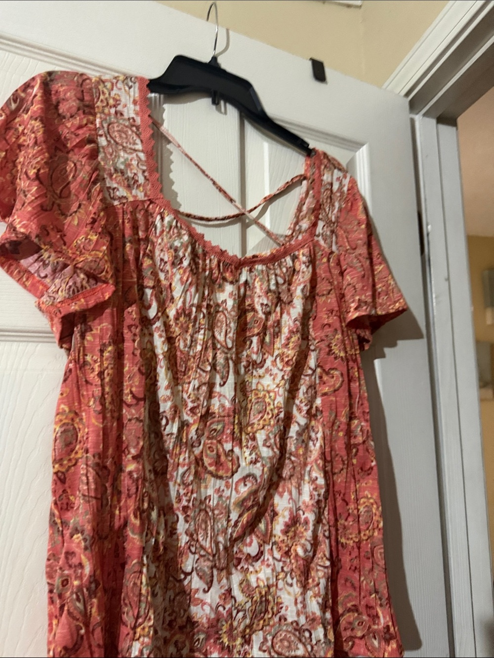 Absolutely Famous Coral Paisley Peasant Tunic with Crisscross Back